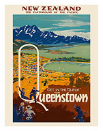 New Zealand - Playground of the Pacific - Get in the Queue for Queenstown - c. 1930 - Fine Art Prints & Posters