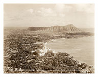 Waikiki Area and Diamond Head Crater - Honolulu, T.H. Territory of Hawaii - Giclée Art Prints & Posters
